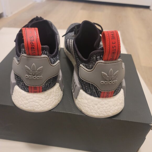 Adidas NMD R1 Glitch BB2884 Primeknit Core Black & Gray Size 11 Mens Pre-Owned - Picture 3 of 8